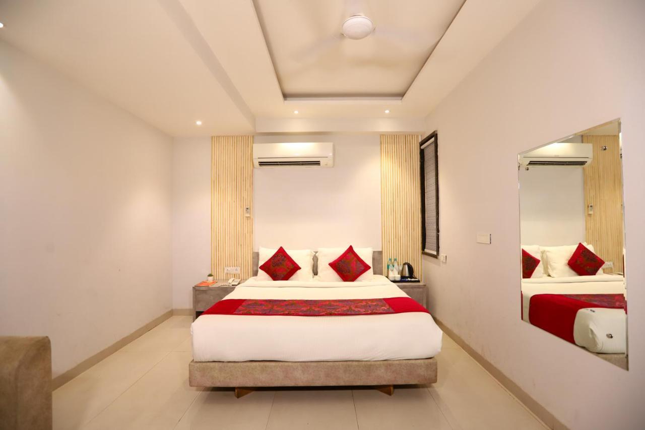Hotel Stanley By Foxi Group- Near Delhi International Airport Нью-Делі Екстер'єр фото