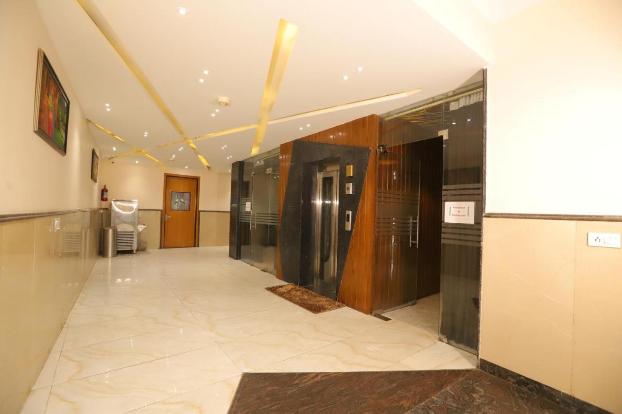 Hotel Stanley By Foxi Group- Near Delhi International Airport Нью-Делі Екстер'єр фото