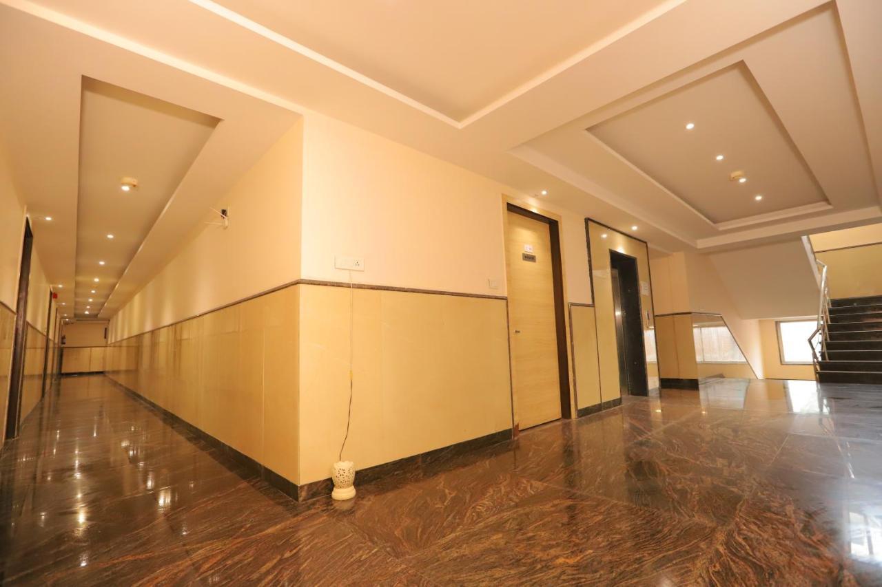 Hotel Stanley By Foxi Group- Near Delhi International Airport Нью-Делі Екстер'єр фото