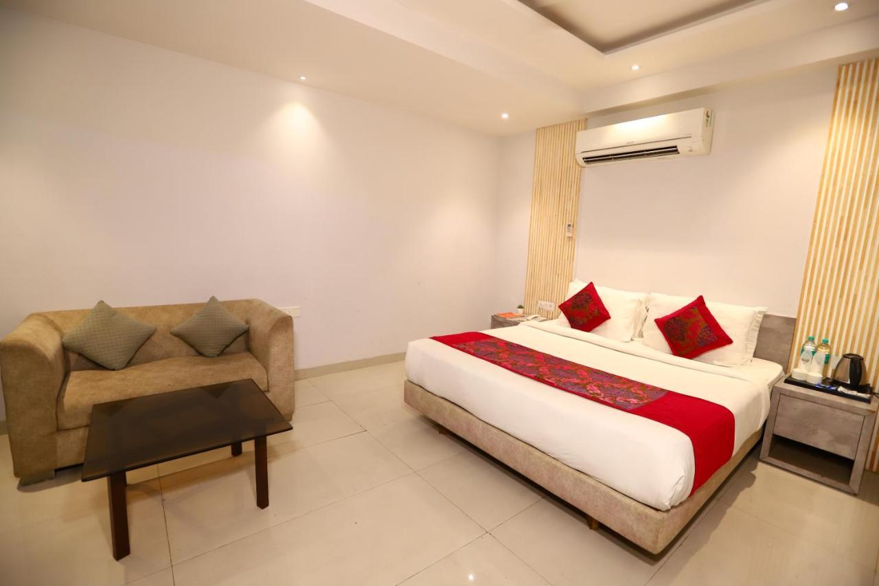 Hotel Stanley By Foxi Group- Near Delhi International Airport Нью-Делі Екстер'єр фото