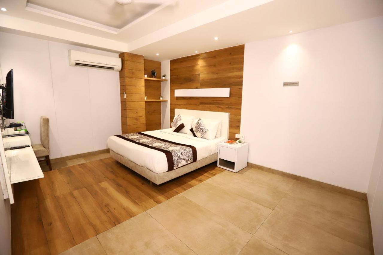Hotel Stanley By Foxi Group- Near Delhi International Airport Нью-Делі Екстер'єр фото