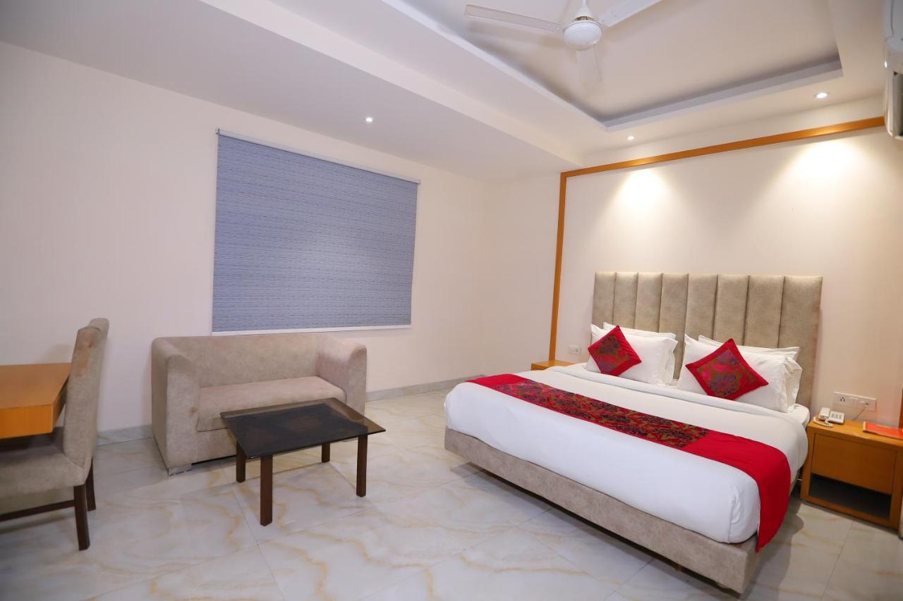 Hotel Stanley By Foxi Group- Near Delhi International Airport Нью-Делі Екстер'єр фото